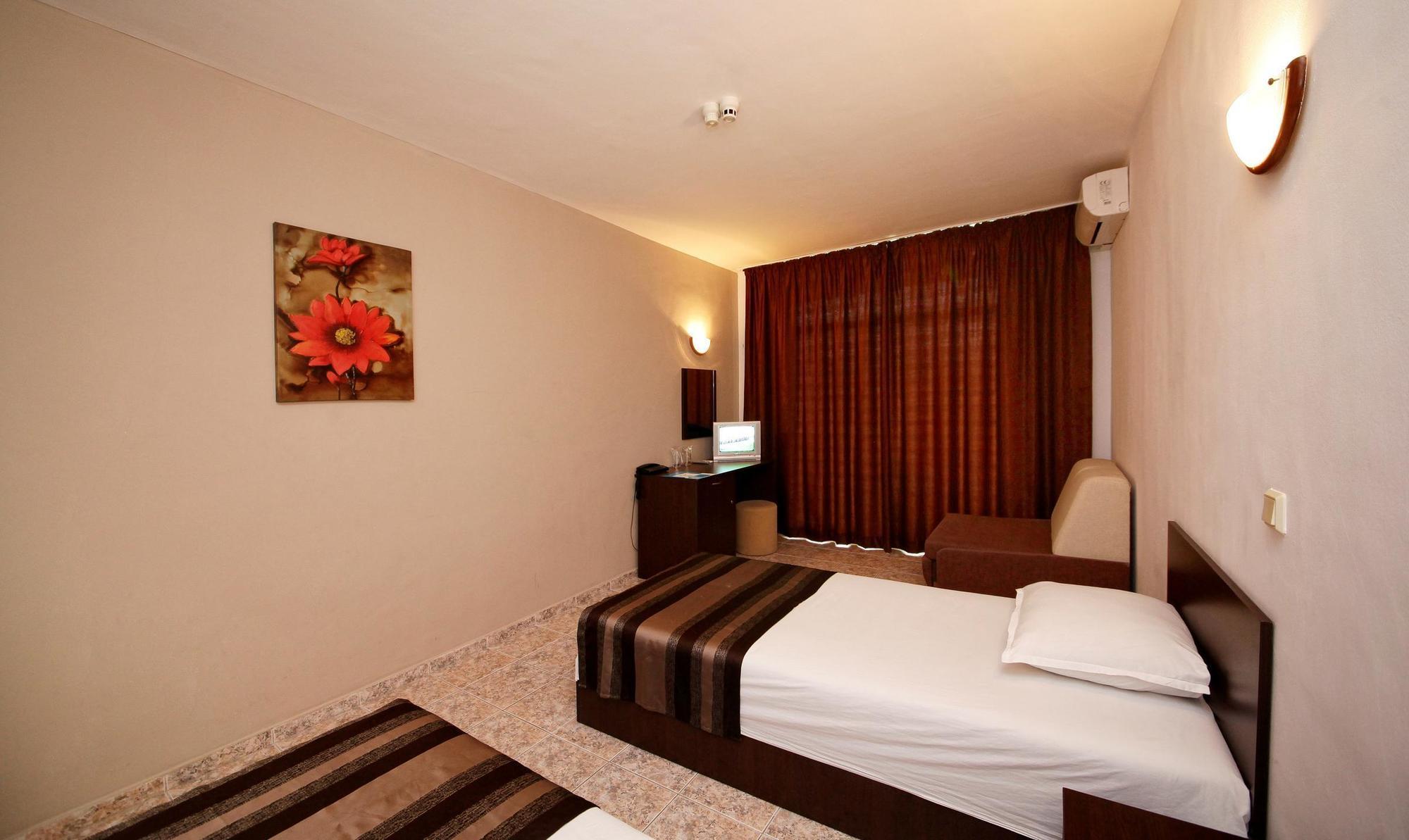 Party Golden Sands Hotel Varna Exterior photo